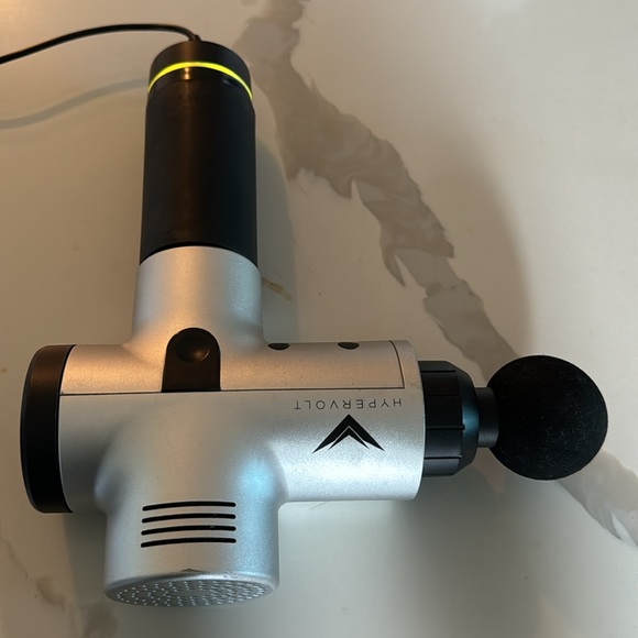 Hypervolt - Picture 4 of 5